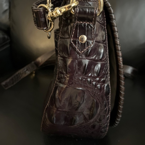 Brahmin Saddlebag with Suede accents and whip stitching - Picture 4 of 10